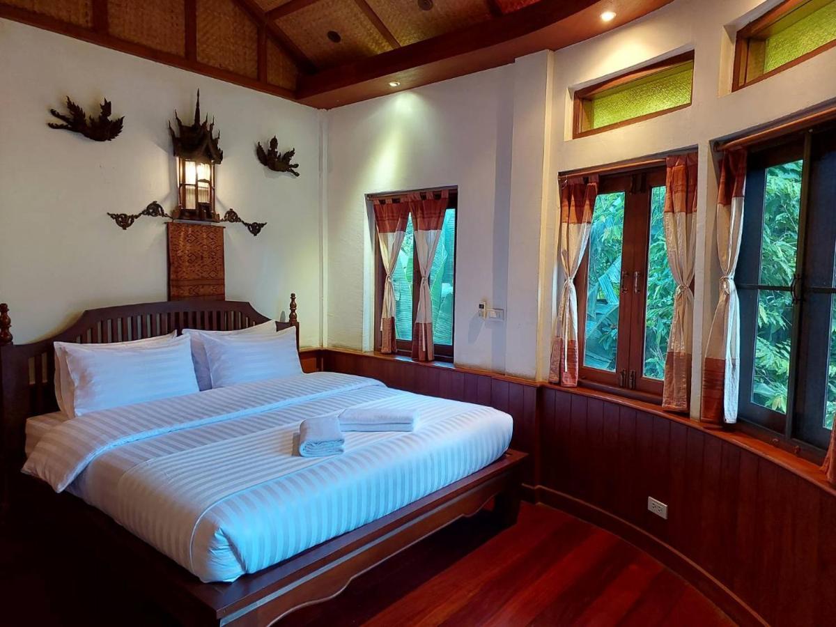 Avara Signature House Hotel Chiang Mai Esterno foto