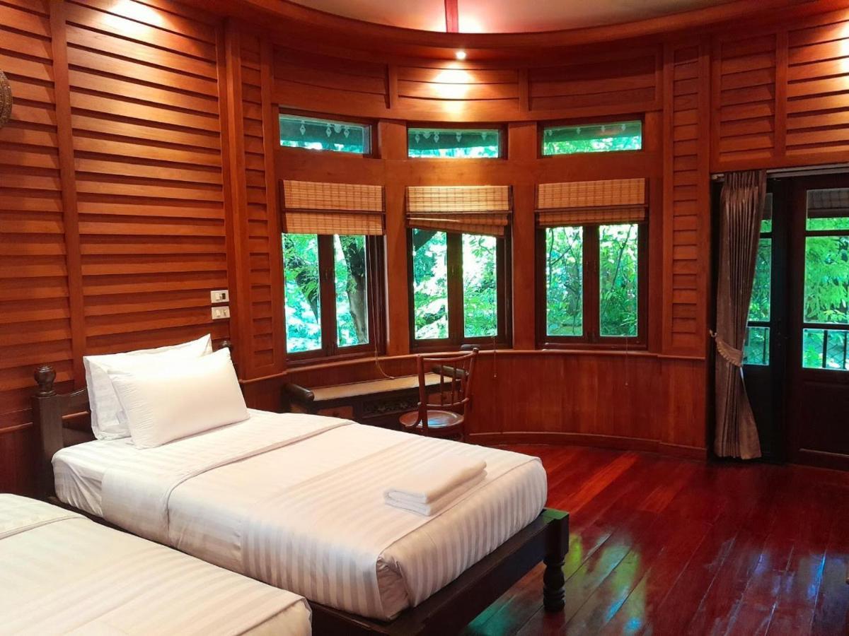 Avara Signature House Hotel Chiang Mai Esterno foto